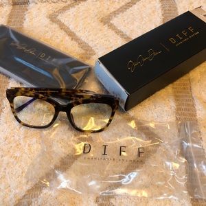 Diff Blue light glasses (Jessie James Decker Collection)